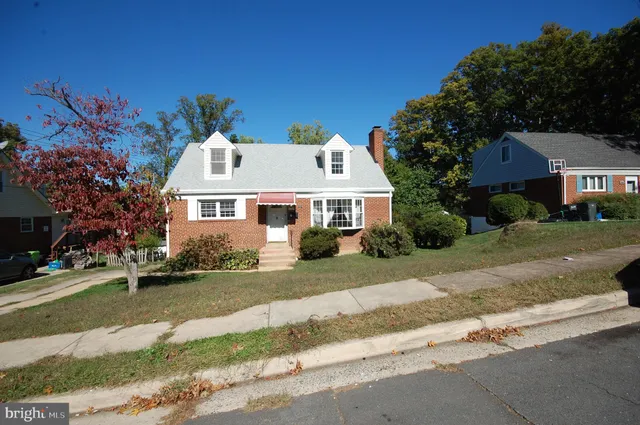 $500,000 | 10006 Hunter Street, Fairfax, VA 22031