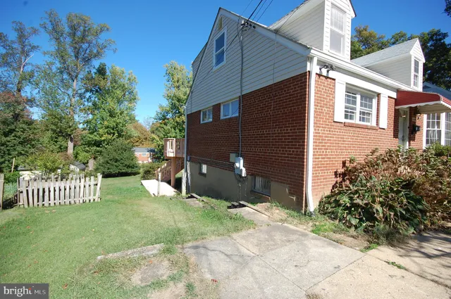 $500,000 | 10006 Hunter Street, Fairfax, VA 22031