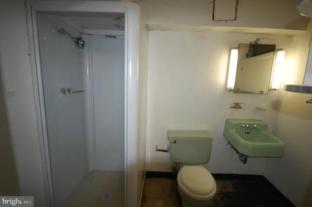 $500,000 | 10006 Hunter Street, Fairfax, VA 22031