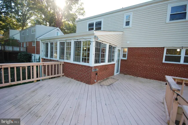 $500,000 | 10006 Hunter Street, Fairfax, VA 22031