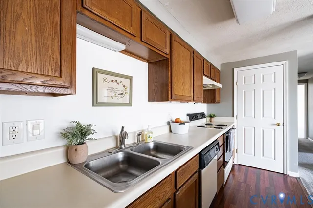 $195,000 | 7608 Portadown Court, Unit 2609, Henrico, VA 23228