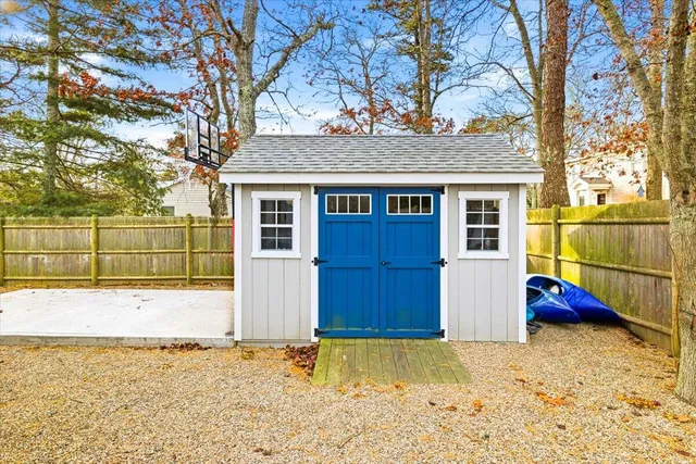 $1,999,999 | 197 Monomoscoy Road, Mashpee, MA 02649