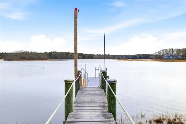 $1,999,999 | 197 Monomoscoy Road, Mashpee, MA 02649