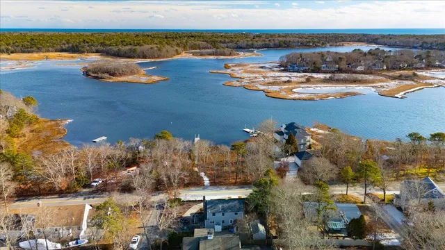 $1,999,999 | 197 Monomoscoy Road, Mashpee, MA 02649