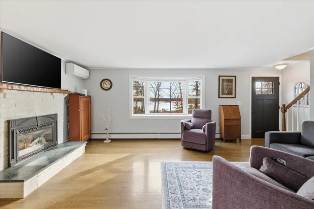 $1,999,999 | 197 Monomoscoy Road, Mashpee, MA 02649