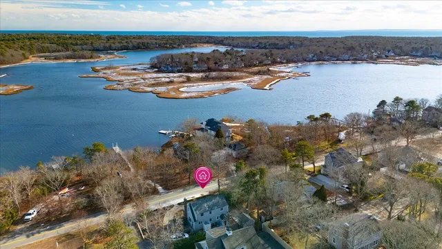 $1,999,999 | 197 Monomoscoy Road, Mashpee, MA 02649