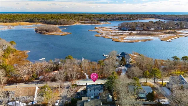 $1,999,999 | 197 Monomoscoy Road, Mashpee, MA 02649