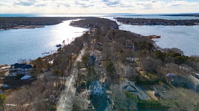 $1,999,999 | 197 Monomoscoy Road, Mashpee, MA 02649