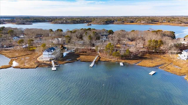 $1,999,999 | 197 Monomoscoy Road, Mashpee, MA 02649