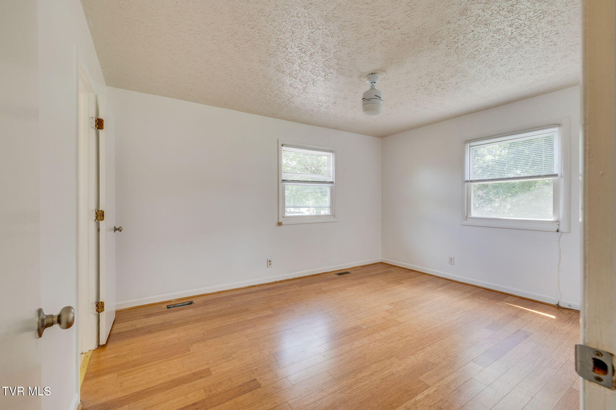 331-329 Ridgefields Road, Unit 6 Kingsport, TN 37660 - Photo 34 of 38 205