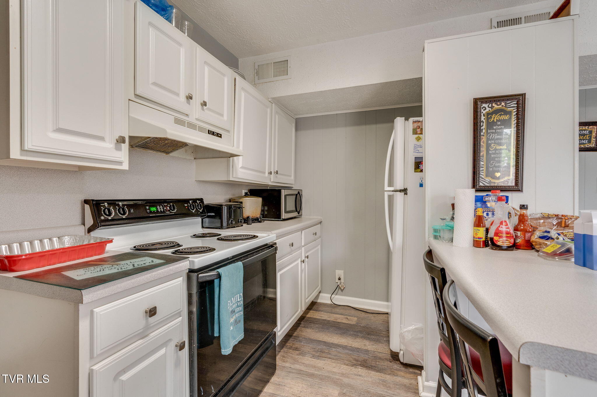 331-329 Ridgefields Road, Unit 6 Kingsport, TN 37660 - Photo 6 of 38 010