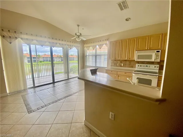 $449,000 | 3054 Driftwood Way, Unit 4508, Naples, FL 34109