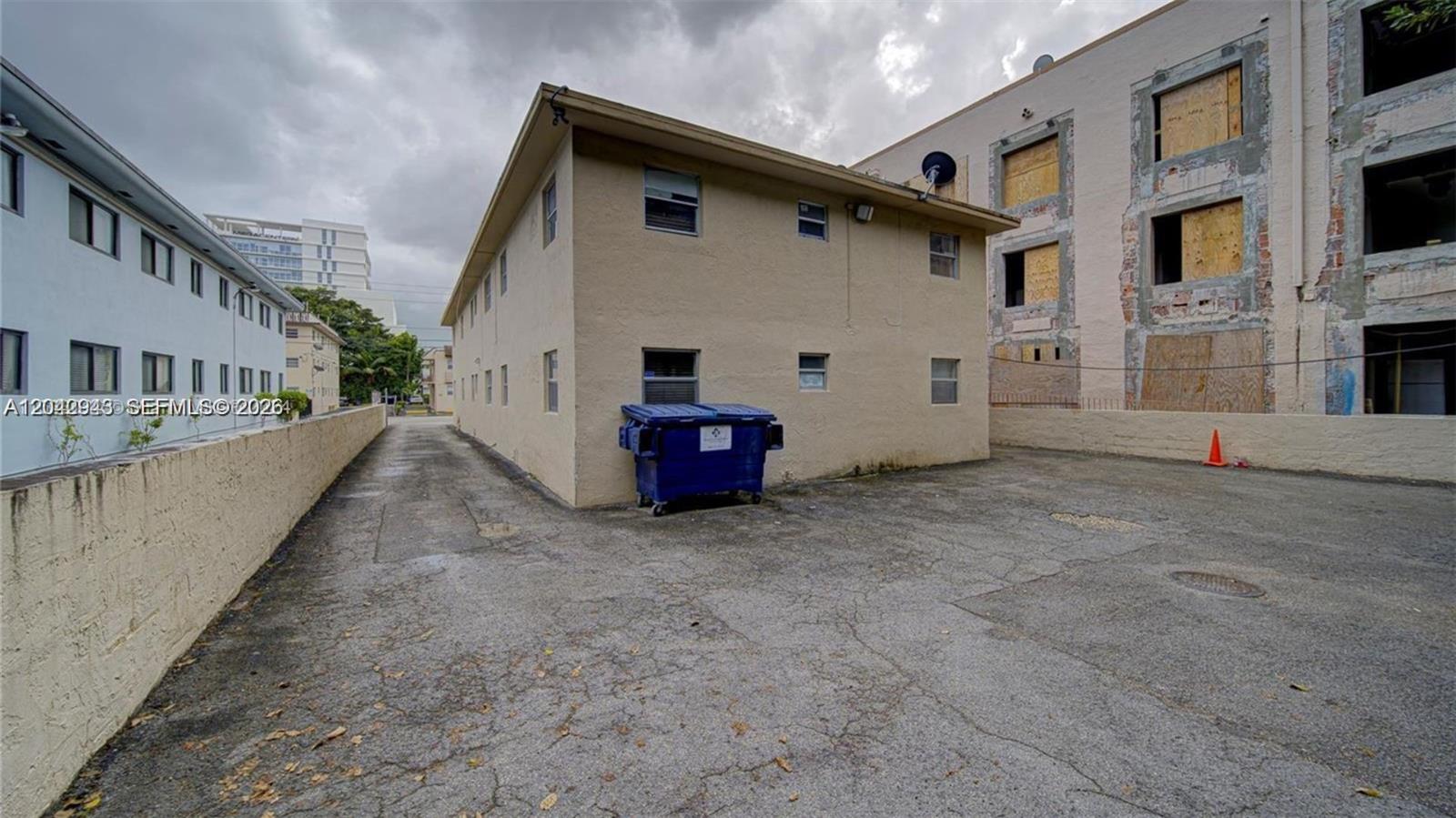 427 Southwest 6th Street, Unit 4 Miami, FL 33130 - Photo 9 of 9