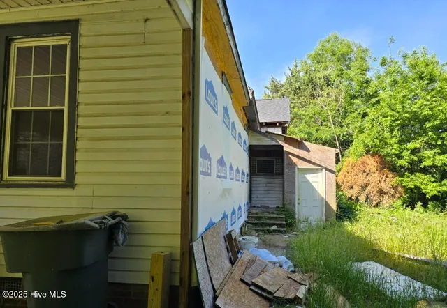 $124,900 | 500 Vance Street Northeast, Wilson, NC 27893