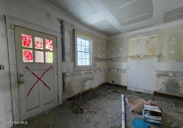 $124,900 | 500 Vance Street Northeast, Wilson, NC 27893