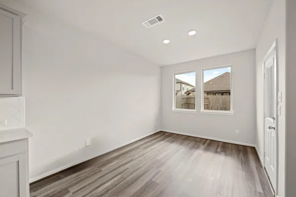 $2,500 | 2643 Westward Hl Drive, Fresno, TX 77545