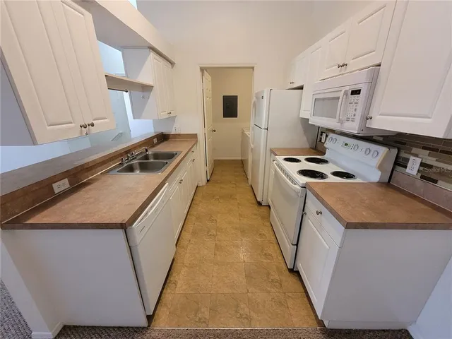 $1,475 | 36100 Lake Chase Boulevard, Unit 202, Zephyrhills, FL 33541