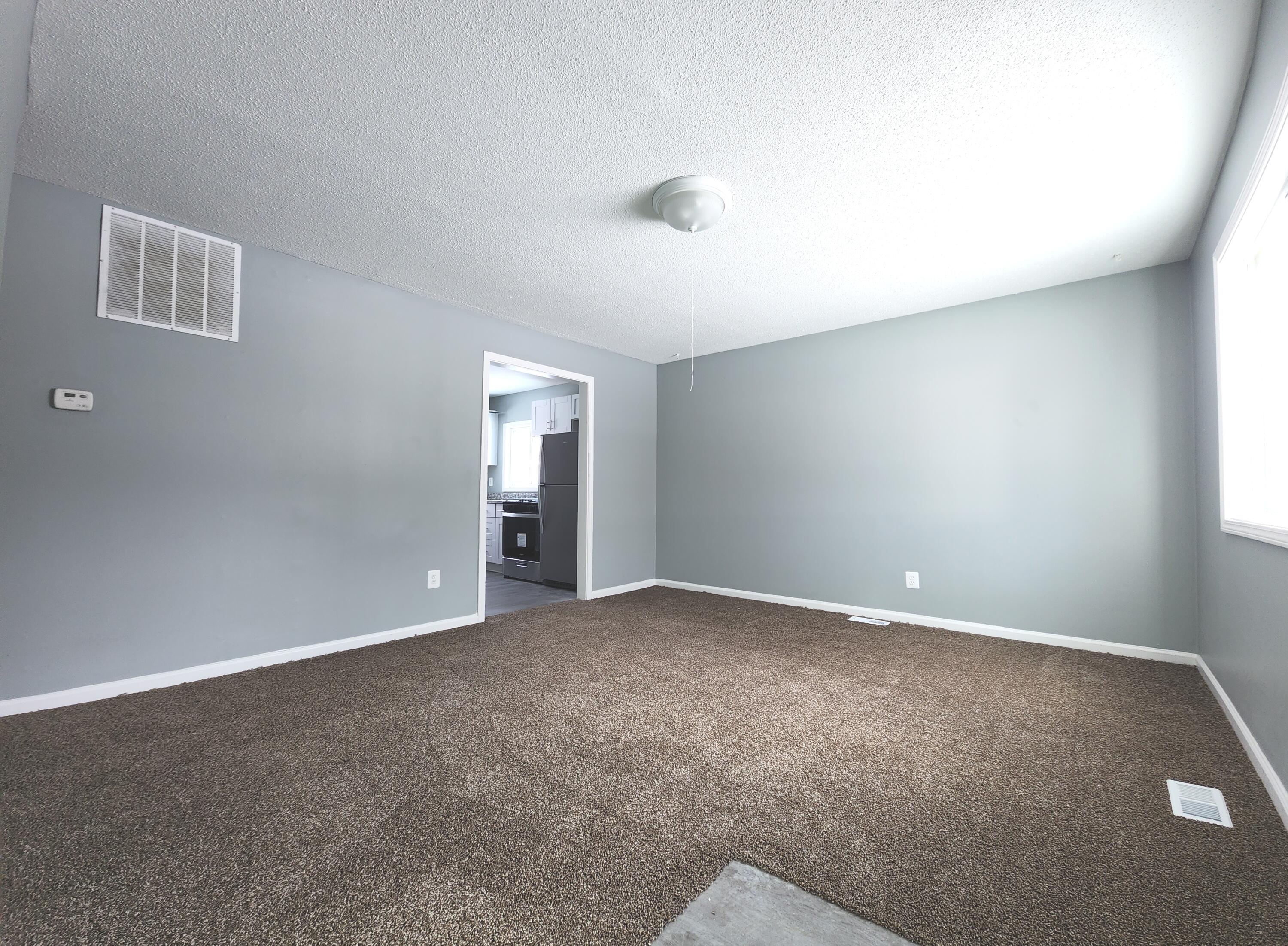 1256 Rambling Road Ypsilanti, MI 48198 - Photo 2 of 12 Living