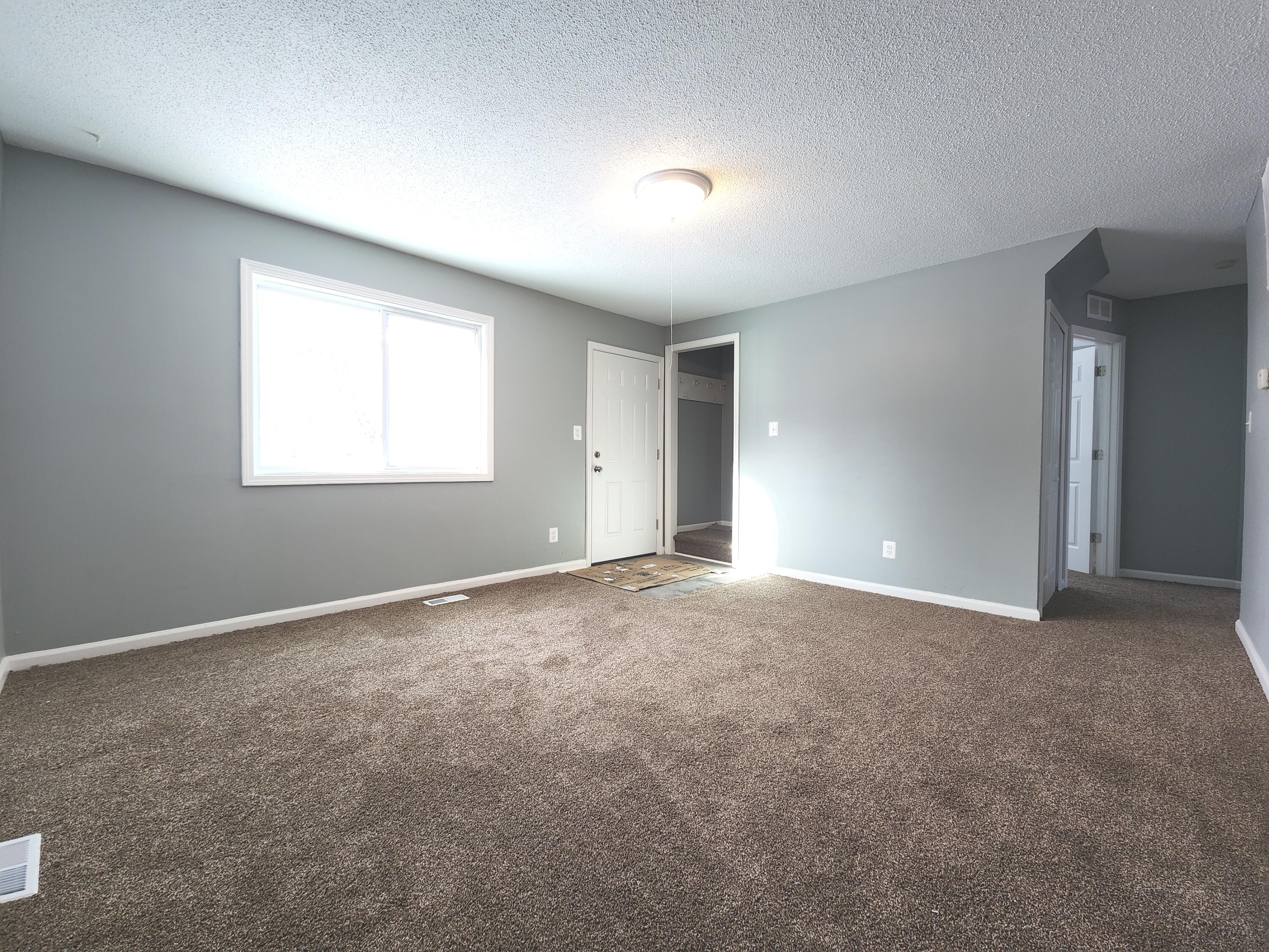 1256 Rambling Road Ypsilanti, MI 48198 - Photo 3 of 12 Living II