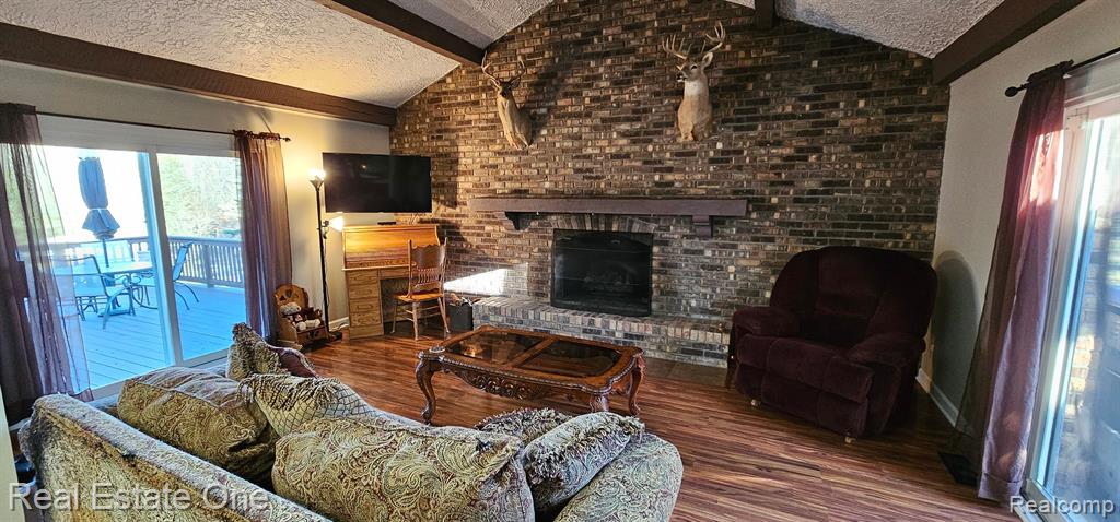 13171 Germany Road Fenton, MI 48430 - Photo 4 of 66