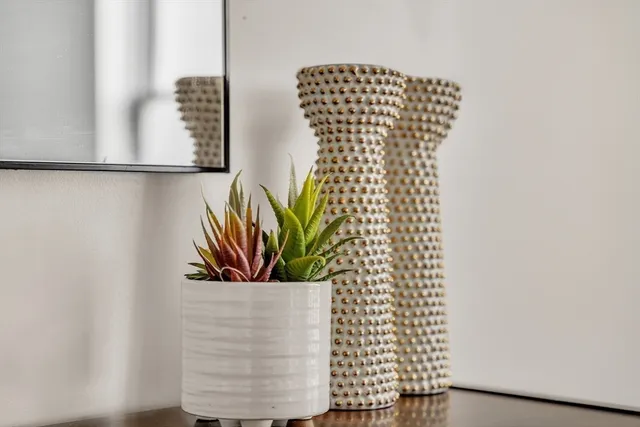 $1,925 | 127 Centre Street, Unit 405, Brockton, MA 02302