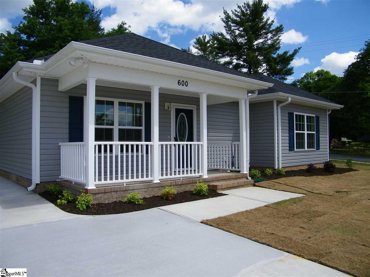 600 Ruddy Creek Circle Greer, SC 29651 - Photo 1 of 13 Gallery Image 1