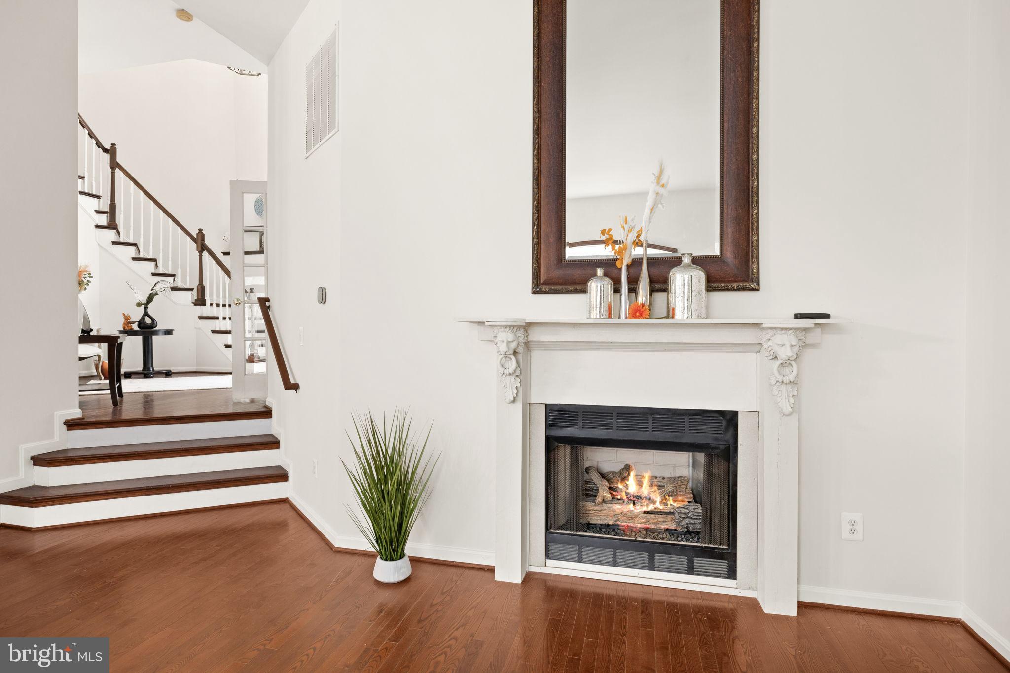 8701 Sinclair Mill Road Manassas, VA 20112 - Photo 16 of 130 Living area