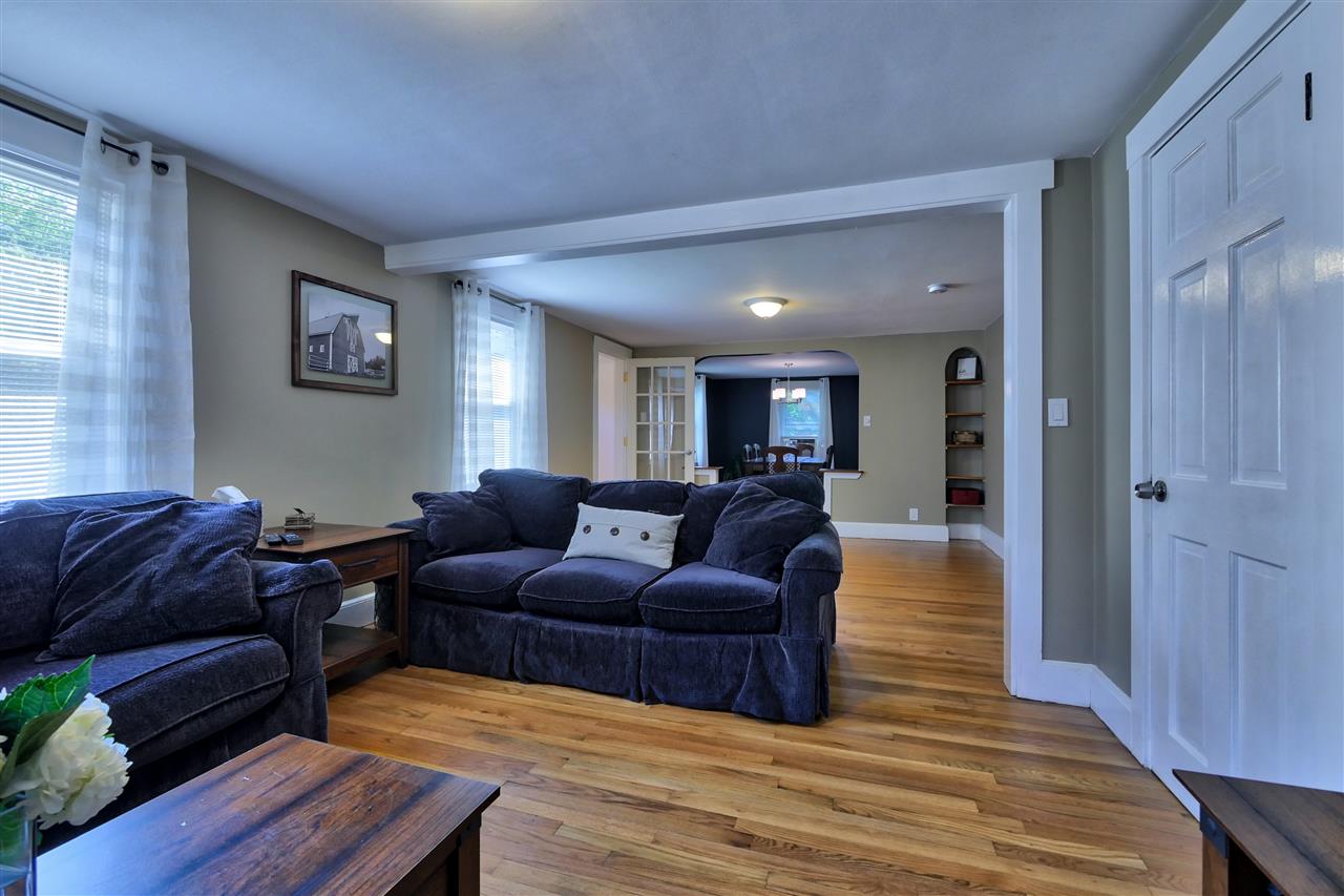 68 Lawrence Road Salem, NH 03079 - Photo 8 of 28