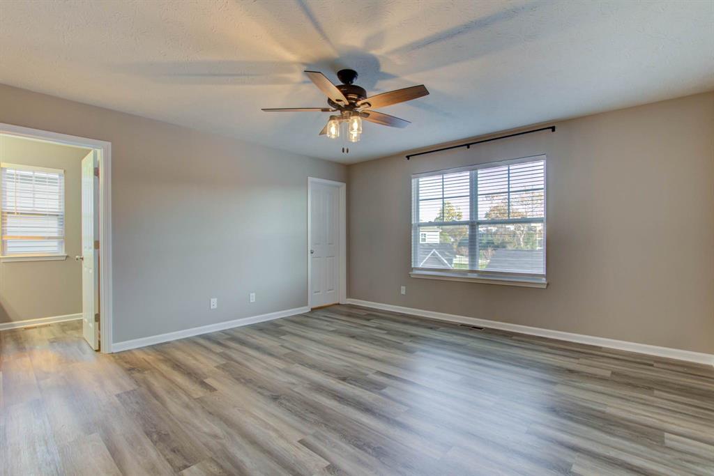 147 Steeples Boulevard Indianapolis, IN 46222 - Photo 17 of 35