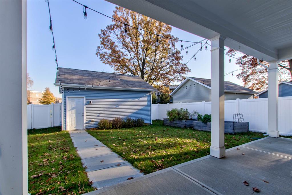 147 Steeples Boulevard Indianapolis, IN 46222 - Photo 30 of 35