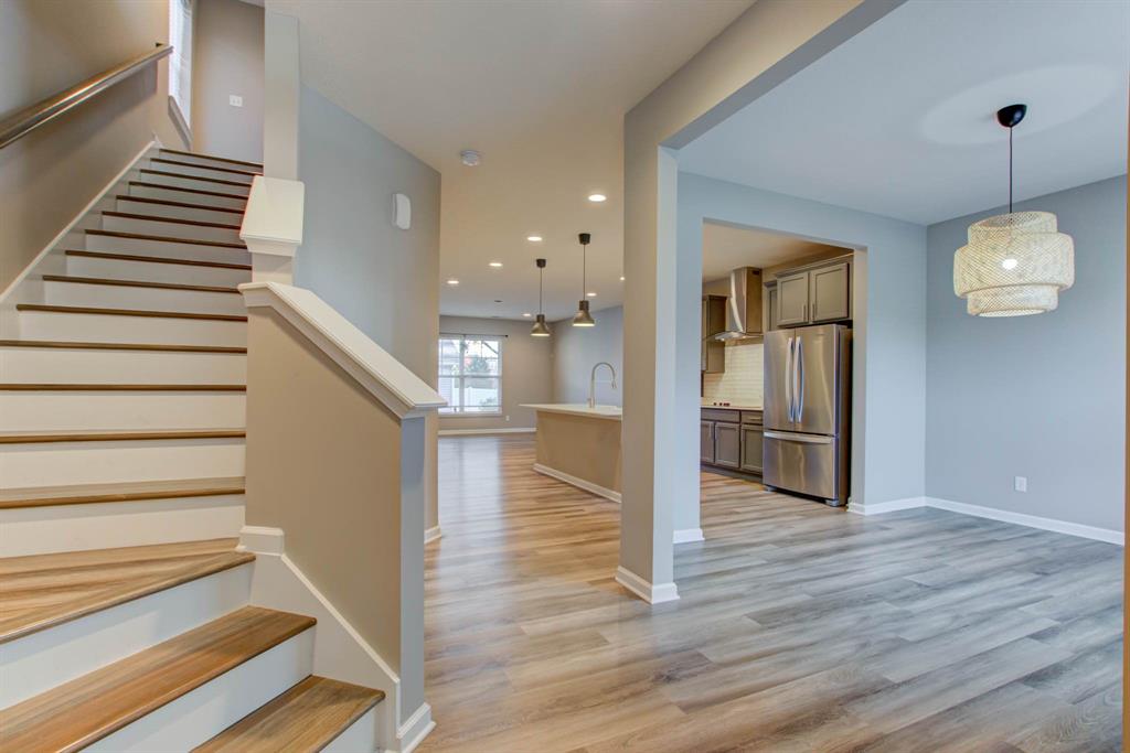 147 Steeples Boulevard Indianapolis, IN 46222 - Photo 3 of 35