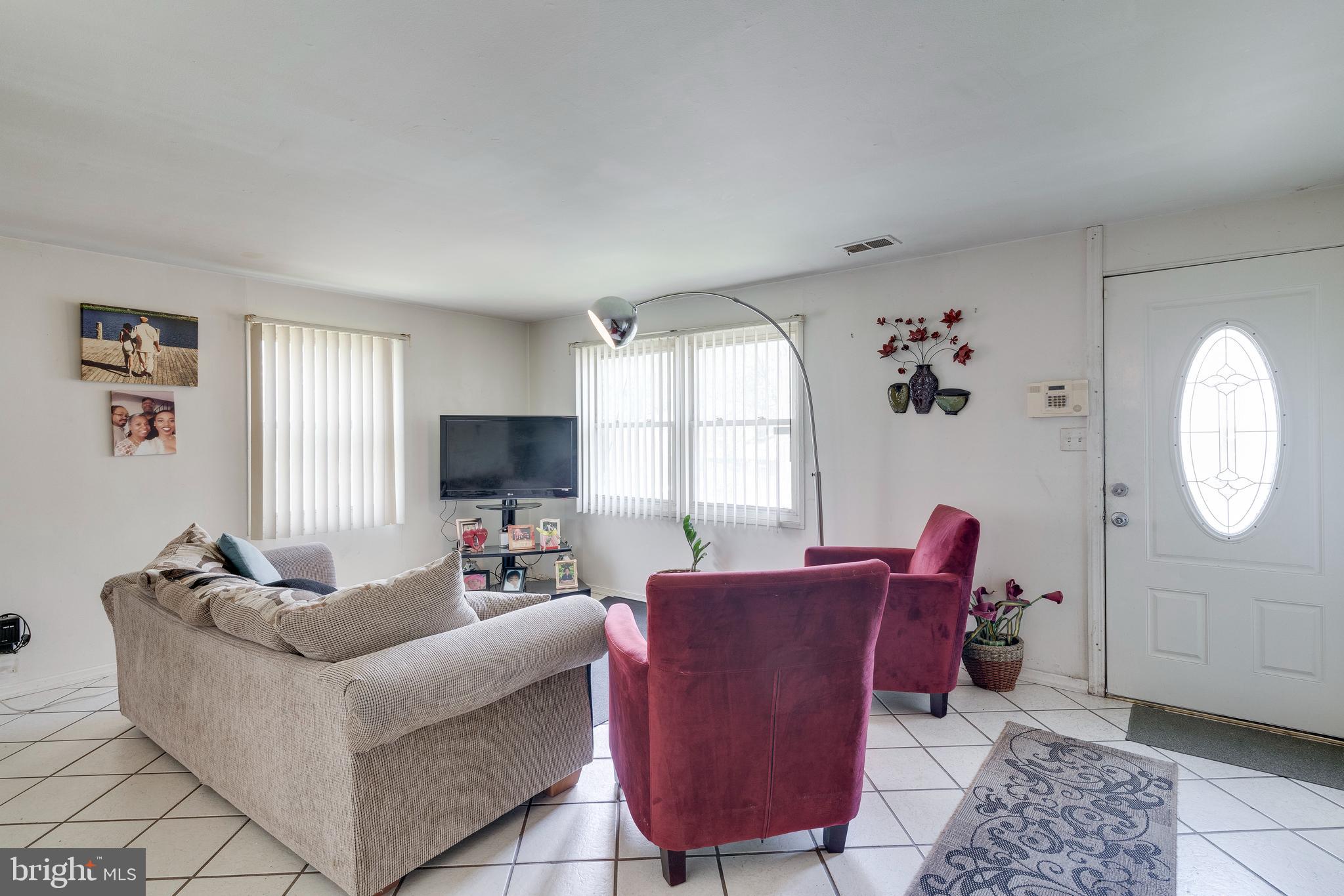 7643 Allendale Drive Landover, MD 20785 - Photo 5 of 30