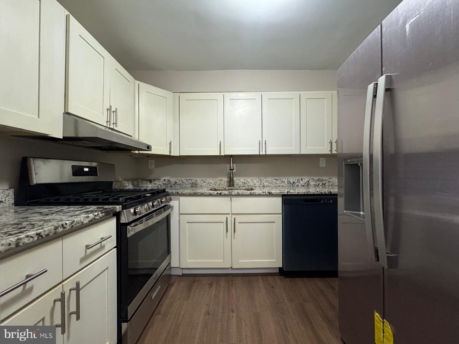 3815 Swann Road, Unit T2 Suitland, MD 20746 - Photo 1 of 8 KITCHEN