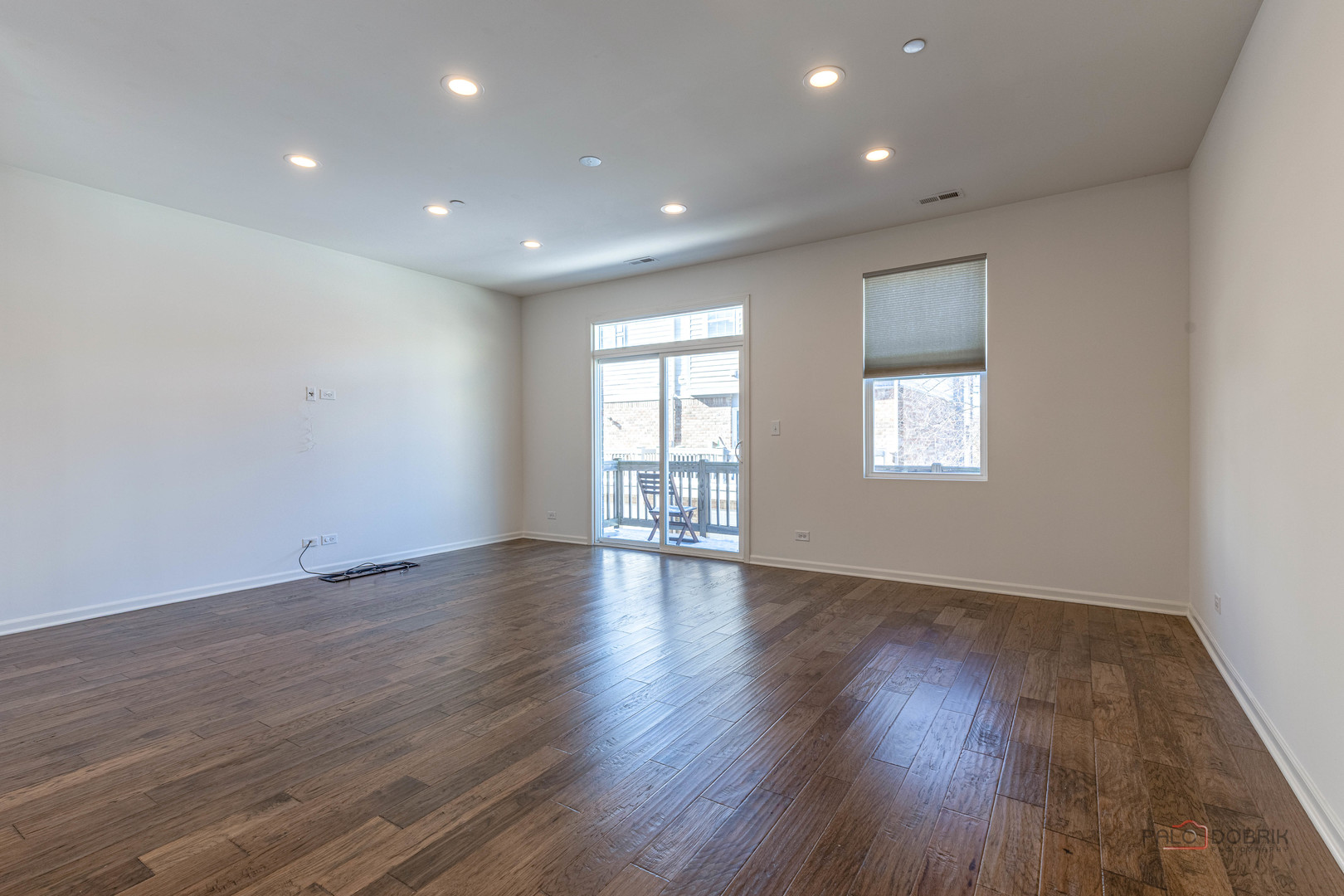 8548 Grove Street Morton Grove, IL 60053 - Photo 3 of 26