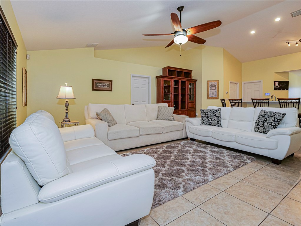 865 Beard Avenue Sebastian, FL 32958 - Photo 5 of 27