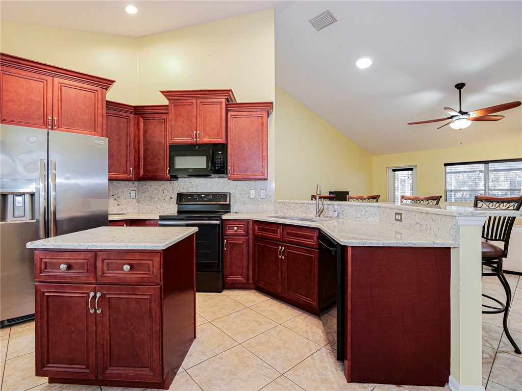 865 Beard Avenue Sebastian, FL 32958 - Photo 10 of 27