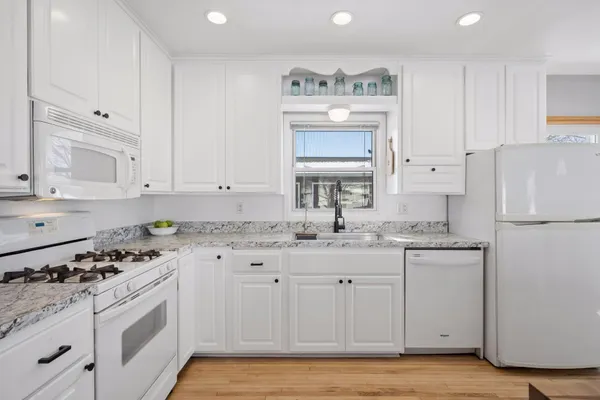 $350,000 | 185 Loretto Street, Loretto, MN 55357