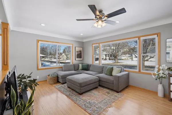 $350,000 | 185 Loretto Street, Loretto, MN 55357