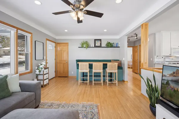 $350,000 | 185 Loretto Street, Loretto, MN 55357