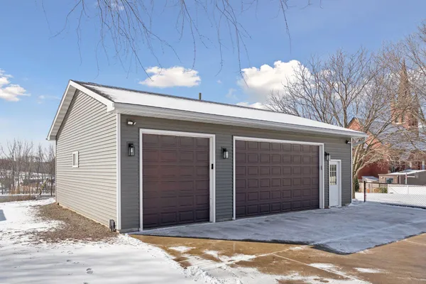$350,000 | 185 Loretto Street, Loretto, MN 55357