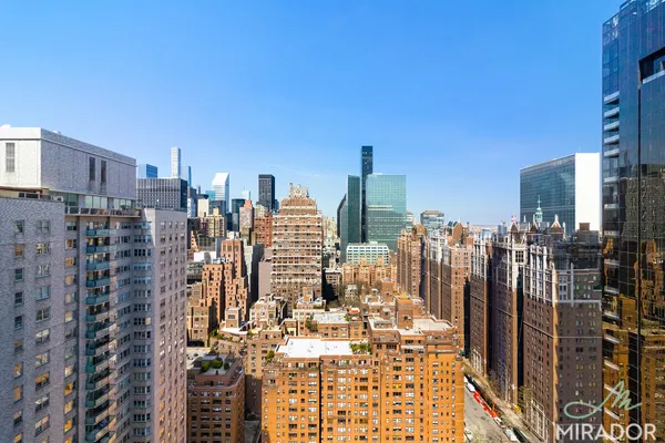 $6,300 | 330 East 39th Street, Unit 25D | Murray Hill