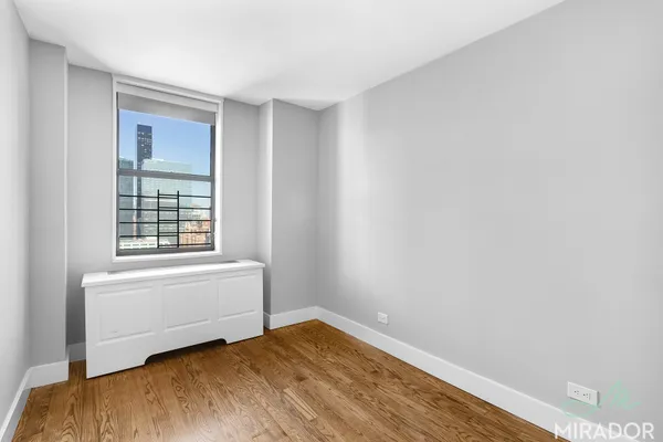 $6,300 | 330 East 39th Street, Unit 25D | Murray Hill
