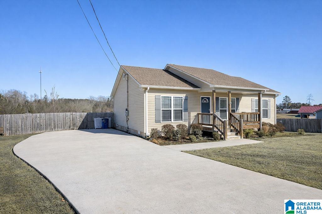 20 Country Lane Hayden, AL 35079 - Photo 2 of 24