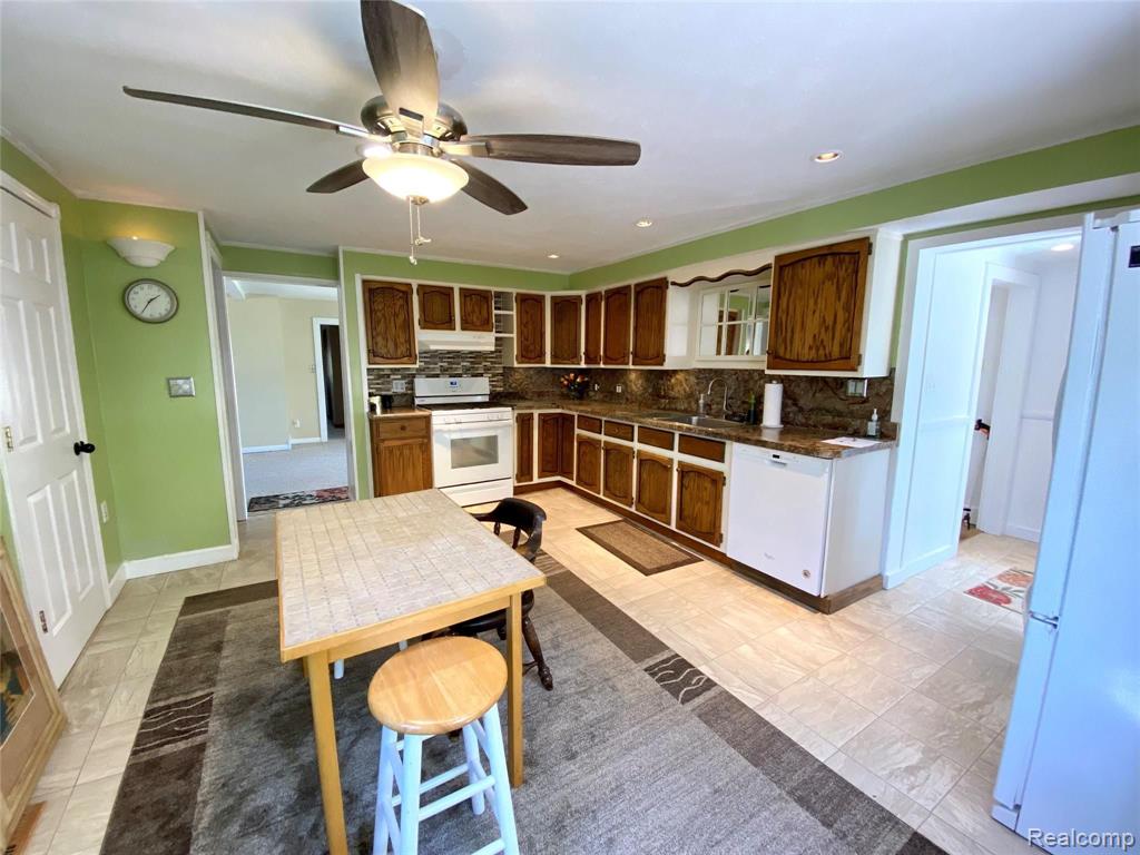 5981 Rattle Run Road St. Clair, MI 48079 - Photo 17 of 41
