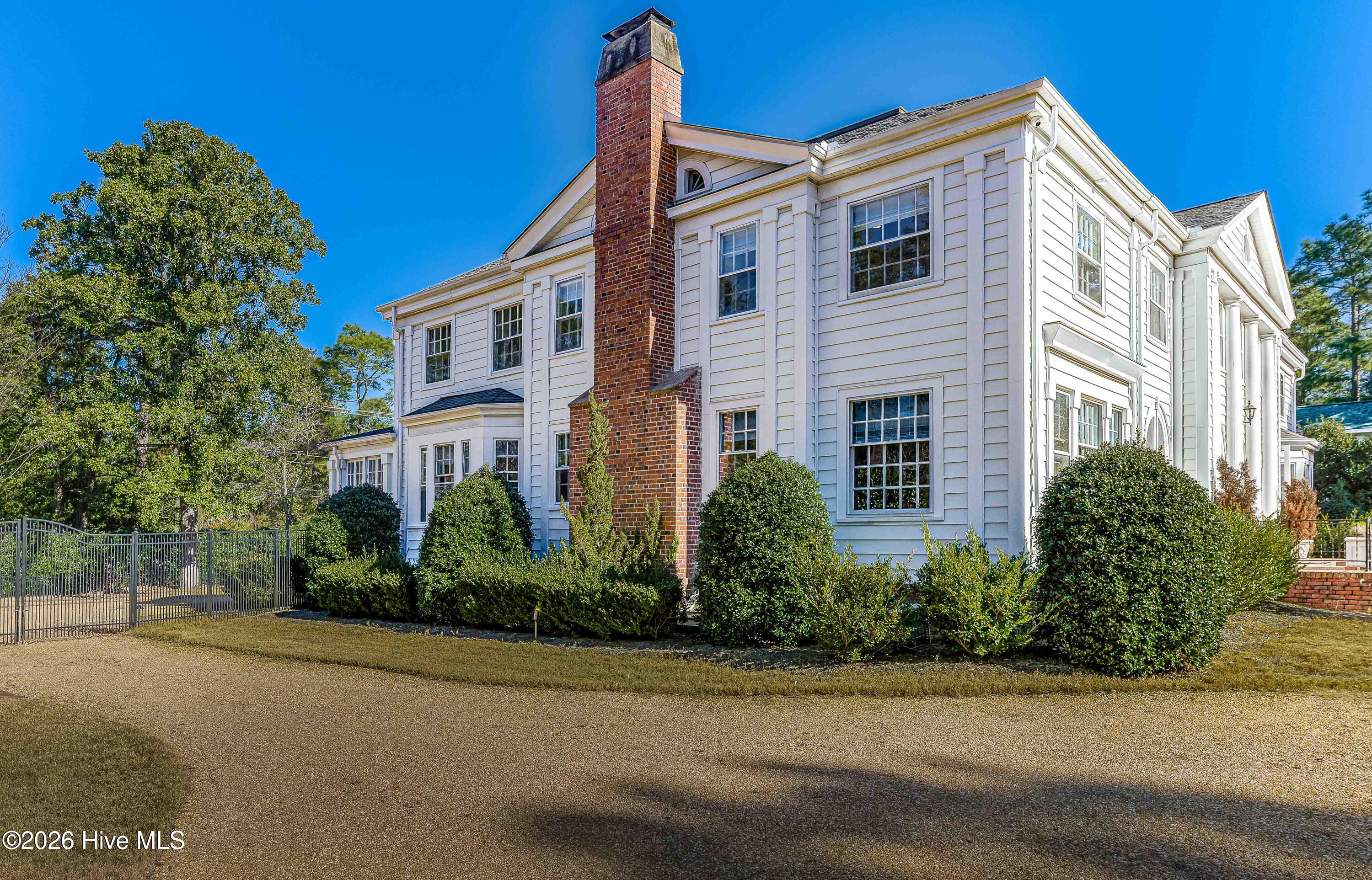 12 Barrett Road East Pinehurst, NC 28374 - Photo 4 of 77 Thistle Dhu