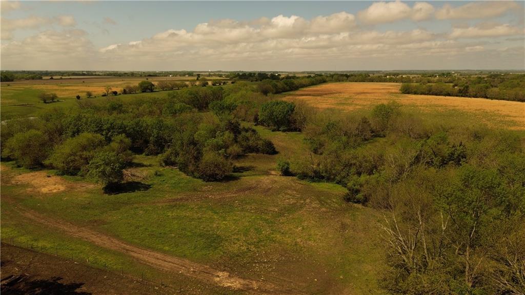 624 Ohio Road Richmond, KS 66080 - Photo 2 of 11