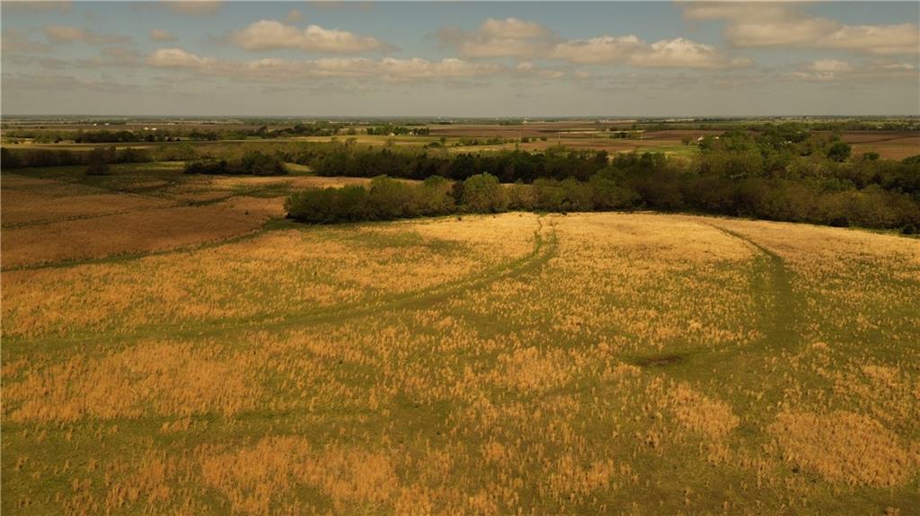624 Ohio Road Richmond, KS 66080 - Photo 7 of 11