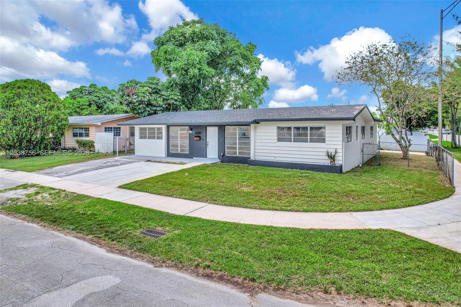 8201 Southwest 42nd Street Miami, FL 33155 - Photo 2 of 71