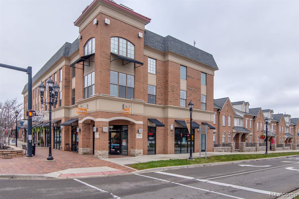 3393 Auburn Road, Unit 4 Auburn Hills, MI 48326 - Photo 1 of 23