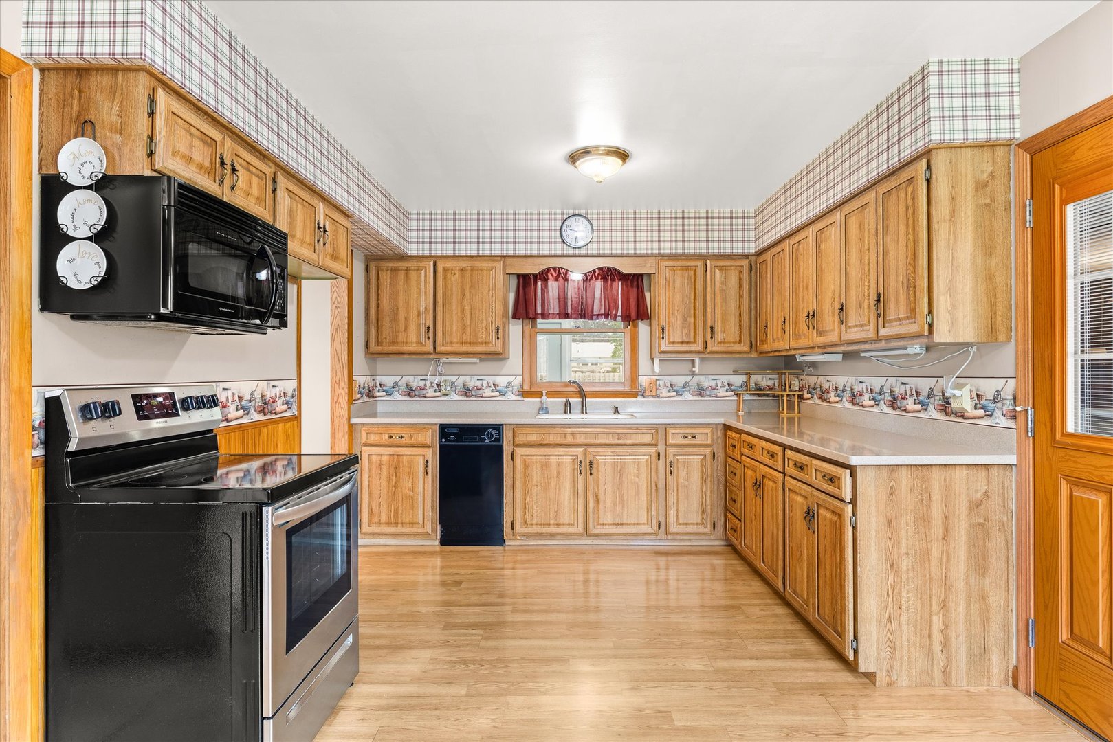 1508 Sharon Road Streator, IL 61364 - Photo 13 of 33